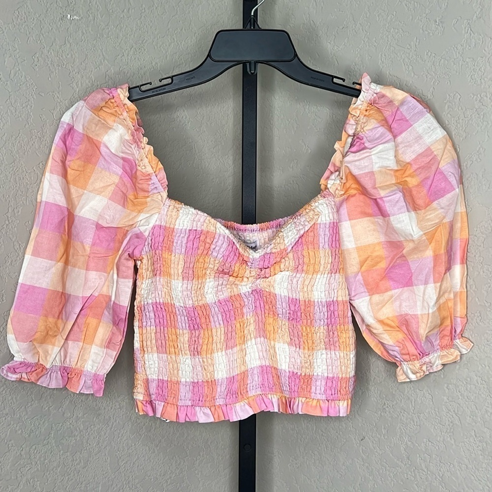 446 - Charlie Holiday Anthropologie NWT Pink/White Cropped Top, Size 10